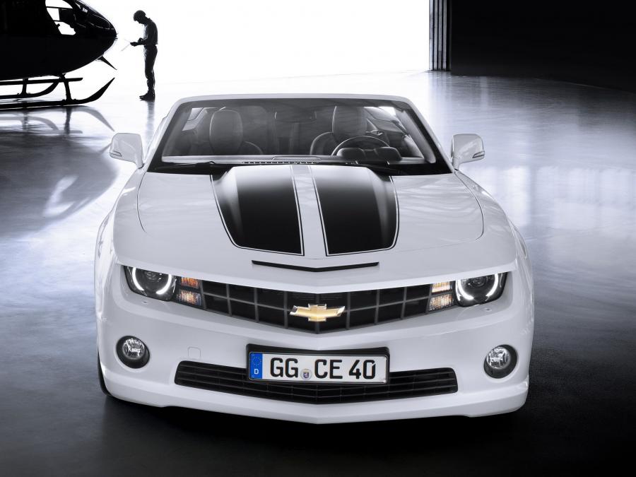  Chevrolet Camaro Convertible 2011 года  (UK) (фото 3 из 16)